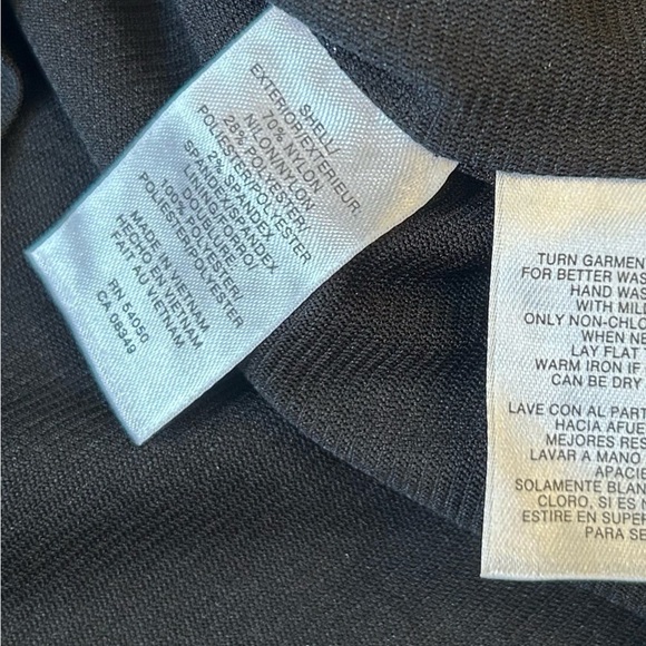 Black Lace Sleeveless Blouse Plus Size Lined 2X - Picture 8 of 8